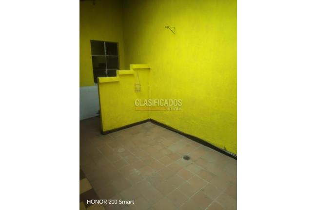 Casas, Alquiler, La Base - $1.400.000