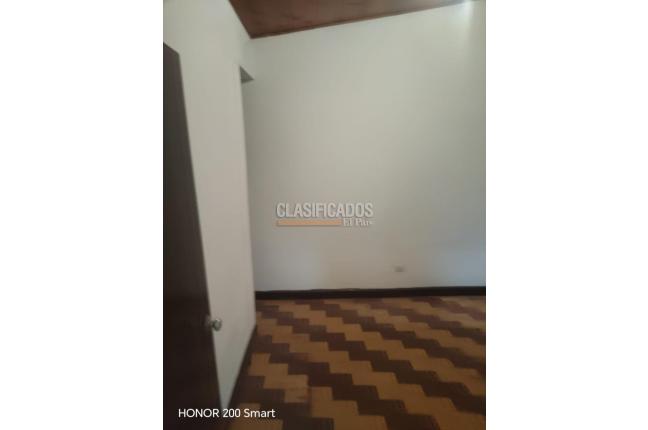 Casas, Alquiler, La Base - $1.400.000