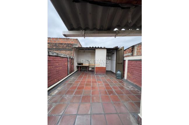 Casas, Alquiler, La Rivera - $1.200.000