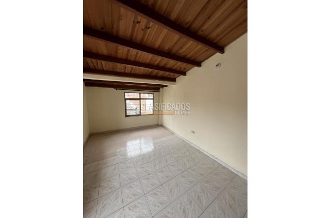 Casas, Alquiler, La Rivera - $1.200.000