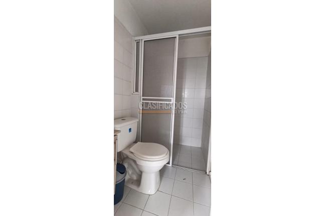 Apartamentos, Alquiler, Ciudad Pacifica - $1.300.000