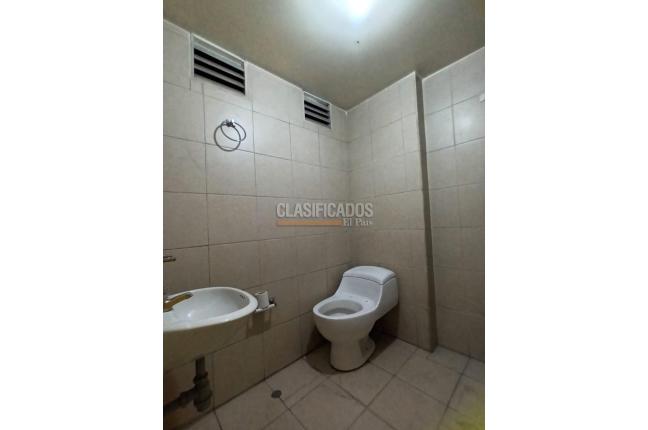 Locales y Bodegas, Alquiler, Bogotá - $2.200.000