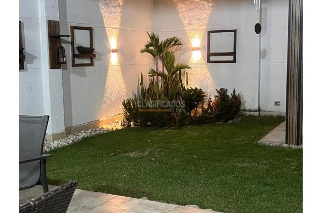 Casas, Venta, Prados del Norte - $960.000.000