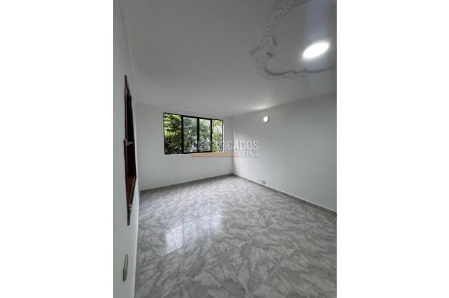 Apartamentos, Venta, Colseguros Andes - $195.000.000