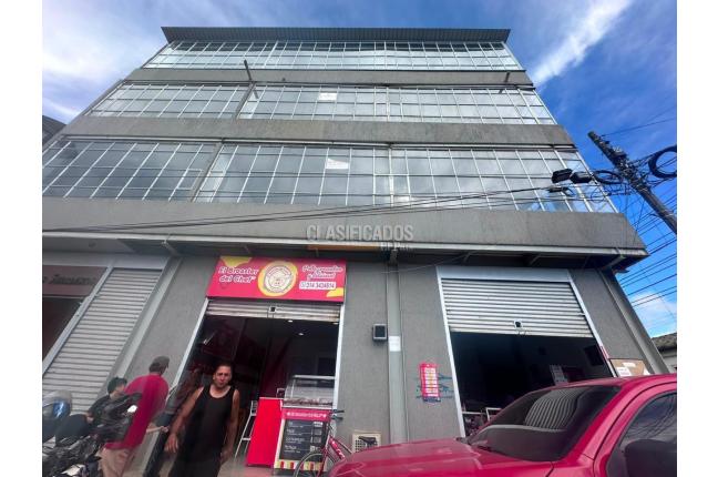 Locales y Bodegas, Alquiler, Madrid - $8.000.000