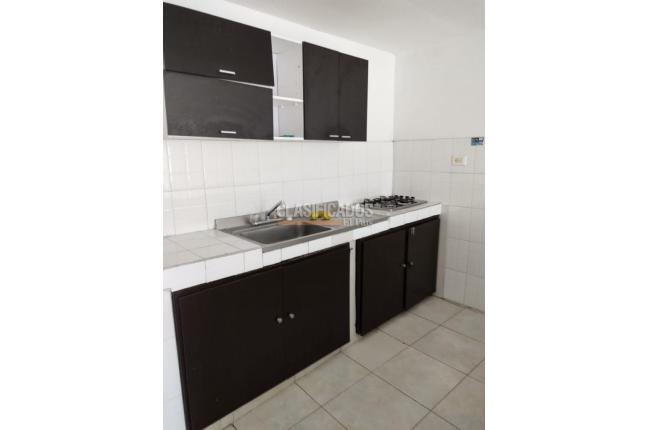 Apartamentos, Alquiler, Panamericano - $950.000