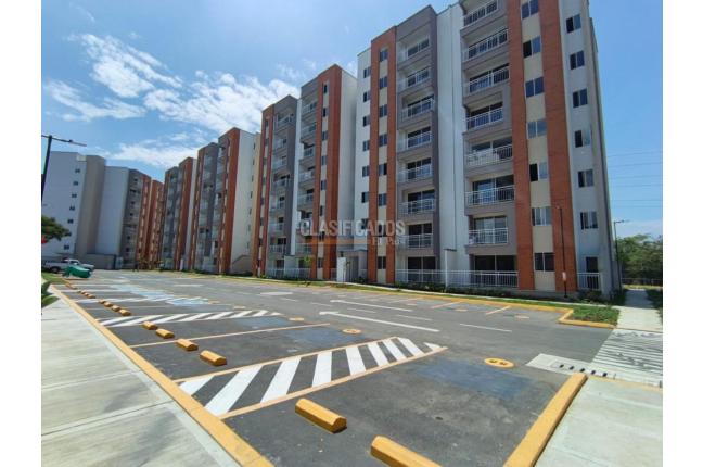 Apartamentos, Alquiler, Kachipay - $1.800.000