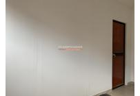 Apartaestudios, Alquiler, Champagñat - $750.000