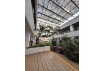 Oficinas y Consultorios, Alquiler, Centro Ccial. Holguines Trade Center - $18.000.000