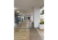 Oficinas y Consultorios, Alquiler, Centro Ccial. Holguines Trade Center - $18.000.000