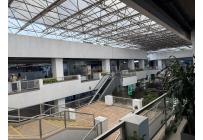 Oficinas y Consultorios, Alquiler, Centro Ccial. Holguines Trade Center - $18.000.000