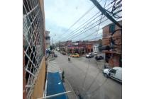 Locales y Bodegas, Alquiler, Bretaña - $6.500.000