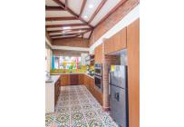 Casas, Venta, Miraflores - $910.000.000