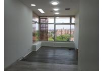Oficinas y Consultorios, Alquiler, Multicentro - $3.300.000