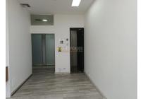 Oficinas y Consultorios, Alquiler, Multicentro - $3.300.000