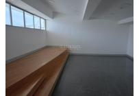 Locales y Bodegas, Alquiler, Centro Ccial. Unicentro - $8.000.000