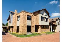 Casas, Venta, Bogotá - $2.200.000.000