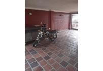 Edificios, Venta, Primero de Mayo - $800.000.000