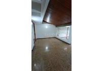 Oficinas y Consultorios, Alquiler, La Flora - $2.200.000