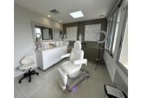 Locales y Bodegas, Venta, Centro Ccial. Unicentro - $800.000.000