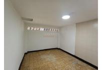 Locales y Bodegas, Alquiler, San Cayetano - $1.650.000