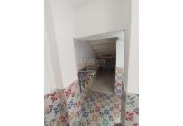 Locales y Bodegas, Alquiler, Granada - $1.800.000