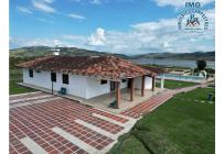 Fincas y Casas Campestres, Venta, Calima (Darién) - $2.800.000.000