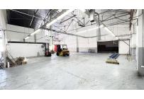 Locales y Bodegas, Alquiler, Industrial - $8.500.000