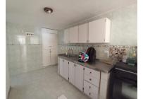 Casas, Alquiler, Versalles - $5.000.000