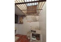 Casas, Alquiler, Versalles - $5.000.000