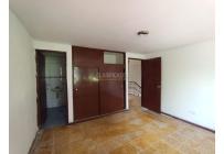 Casas, Alquiler, Versalles - $5.000.000
