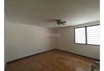 Casas, Alquiler, Versalles - $5.000.000
