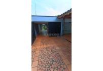 Casas, Alquiler, Seminario - $16.000.000