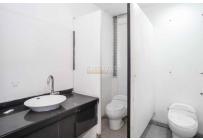 Locales y Bodegas, Venta, Granada - $1.100.000.000