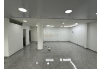 Locales y Bodegas, Alquiler, Granada - $3.200.000