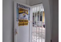 Casas, Alquiler, Simón Bolívar - $888.000