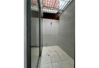 Casas, Alquiler, Calicanto - $2.200.000