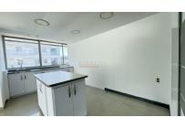 Oficinas y Consultorios, Alquiler, Ciudad Capri - $15.000.000