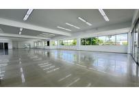 Oficinas y Consultorios, Alquiler, Ciudad Capri - $15.000.000