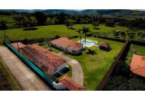 Fincas y Casas Campestres, Venta, Calima (Darién) - $2.200.000.000