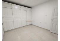 Apartamentos, Alquiler, El Jardín - $900.000