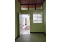 Casas, Alquiler, 3 de Julio - $2.100.000