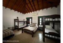 Locales y Bodegas, Venta, Honda - $3.500.000.000