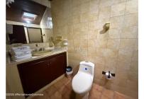 Locales y Bodegas, Venta, Honda - $3.500.000.000