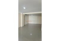 Oficinas y Consultorios, Alquiler, San Vicente - $1.800.000