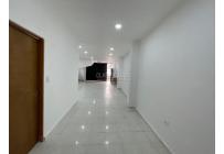 Locales y Bodegas, Alquiler, La Selva - $1.800.000