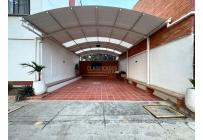 Apartamentos, Alquiler, Cuarto de Legua - $1.550.000