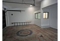 Oficinas y Consultorios, Alquiler, La Flora - $4.000.000