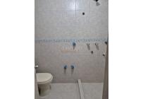 Oficinas y Consultorios, Alquiler, La Flora - $4.000.000