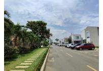 Casas, Alquiler, Ciudad Country - $1.700.000